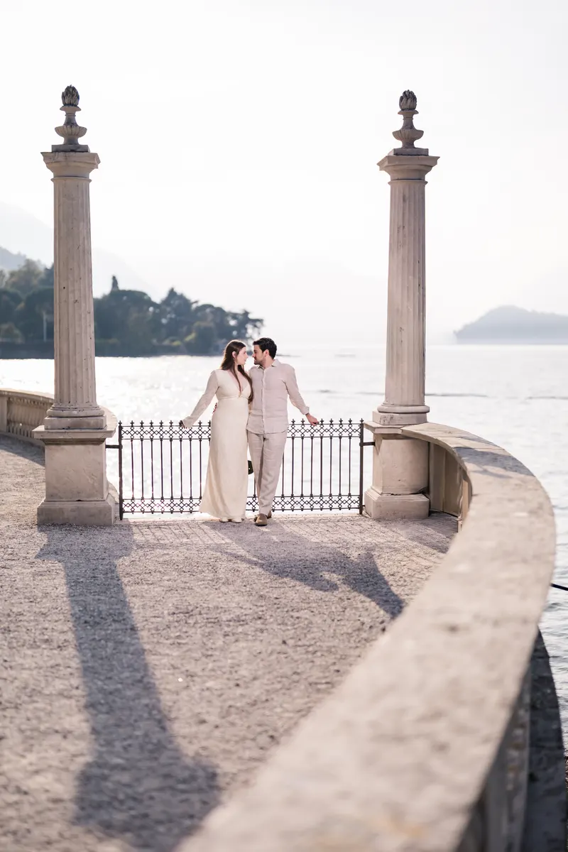Dani y Edu en el Lago de Como, en la sesión de Cristiano Ostinelli.